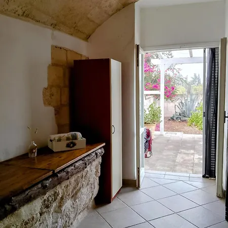Alloggio Masseria Belvedere * 切萨雷奥港